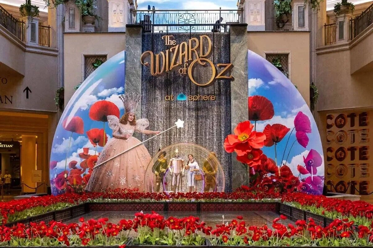 Palazzo Waterfall Atrium