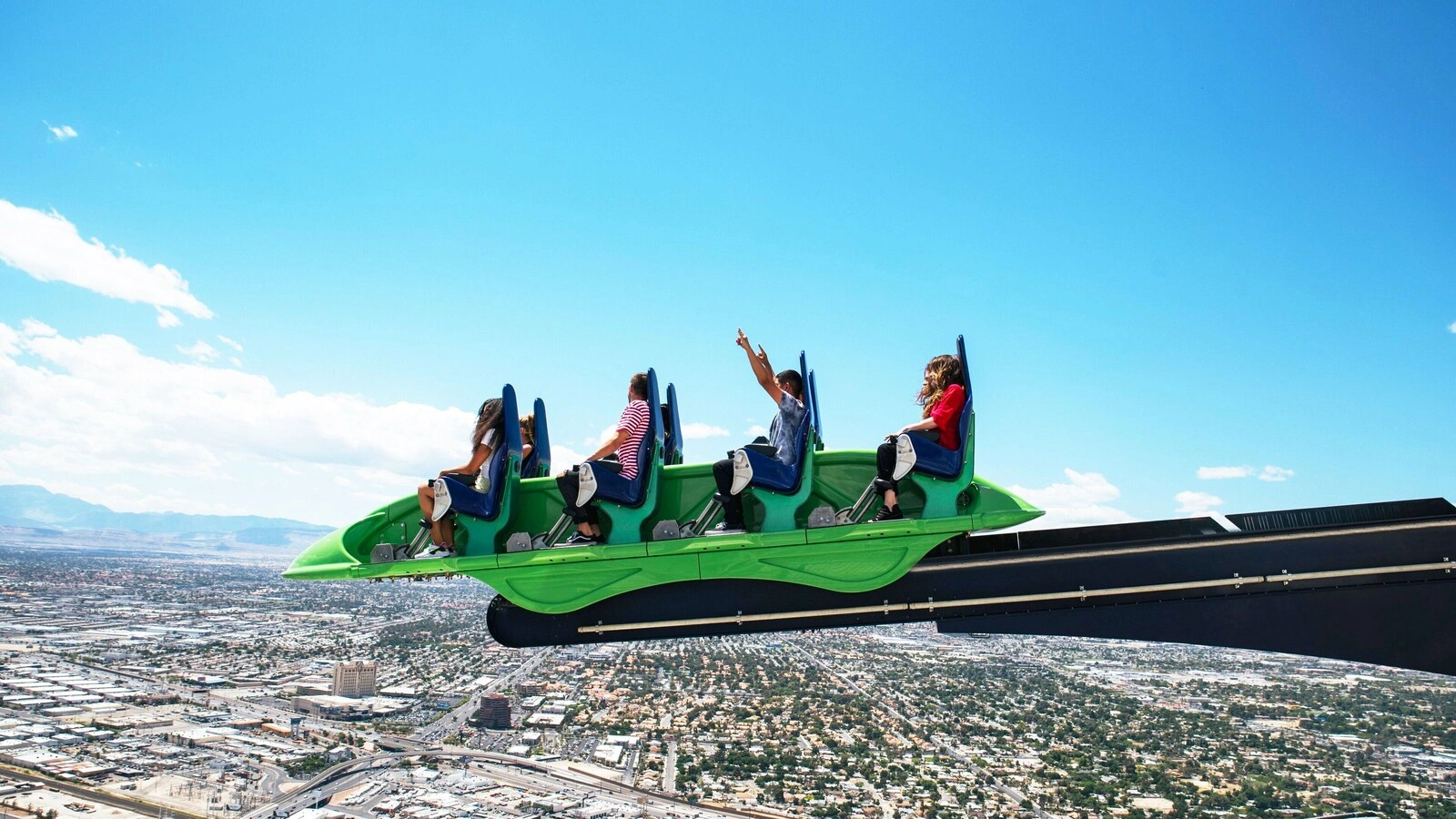 The STRAT Tower and Thrill Rides