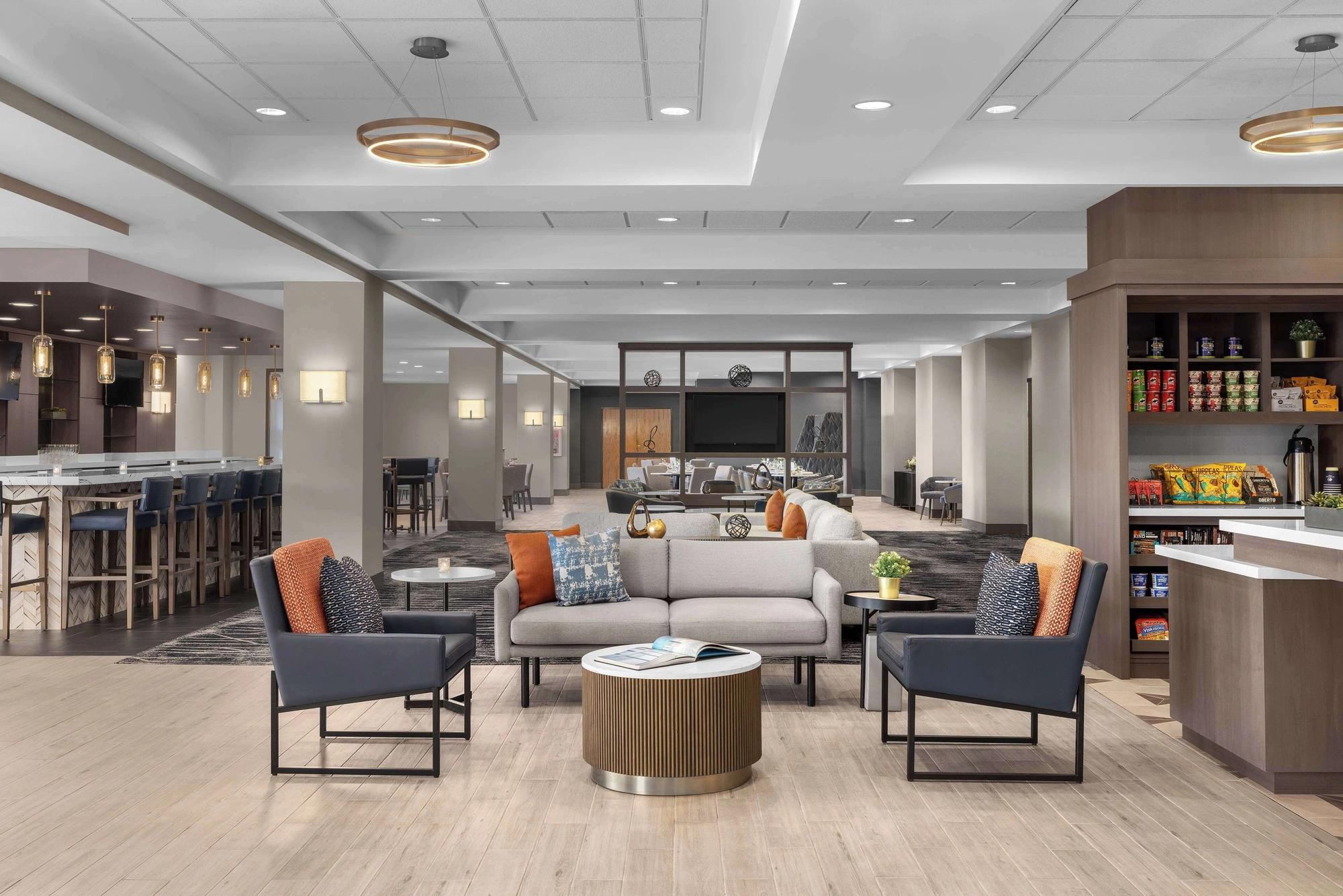 DoubleTree by Hilton Las Vegas Airport photo