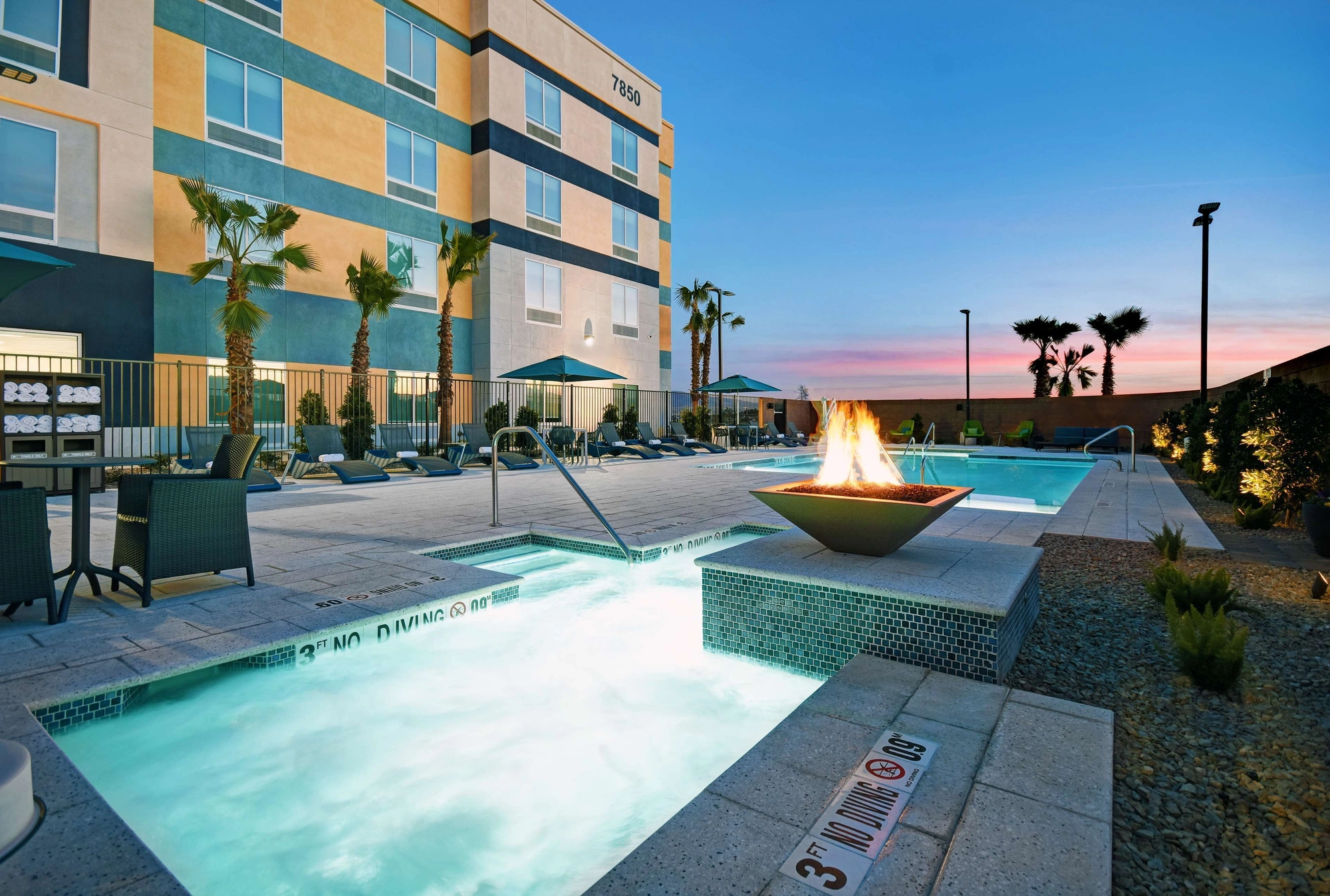Hampton Inn Las Vegas Strip South photo