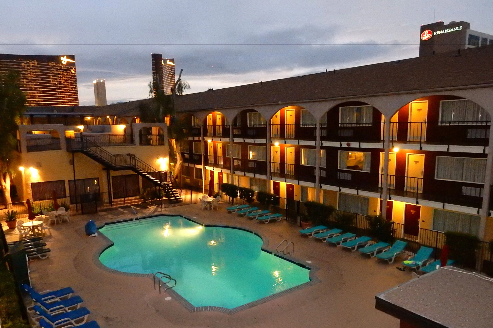 Mardi Gras Hotel & Casino photo
