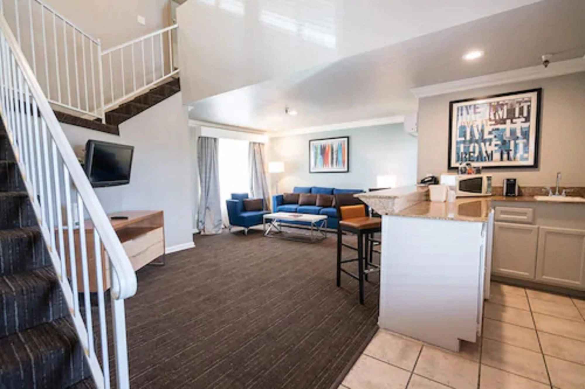 Monarch Double Double Suite