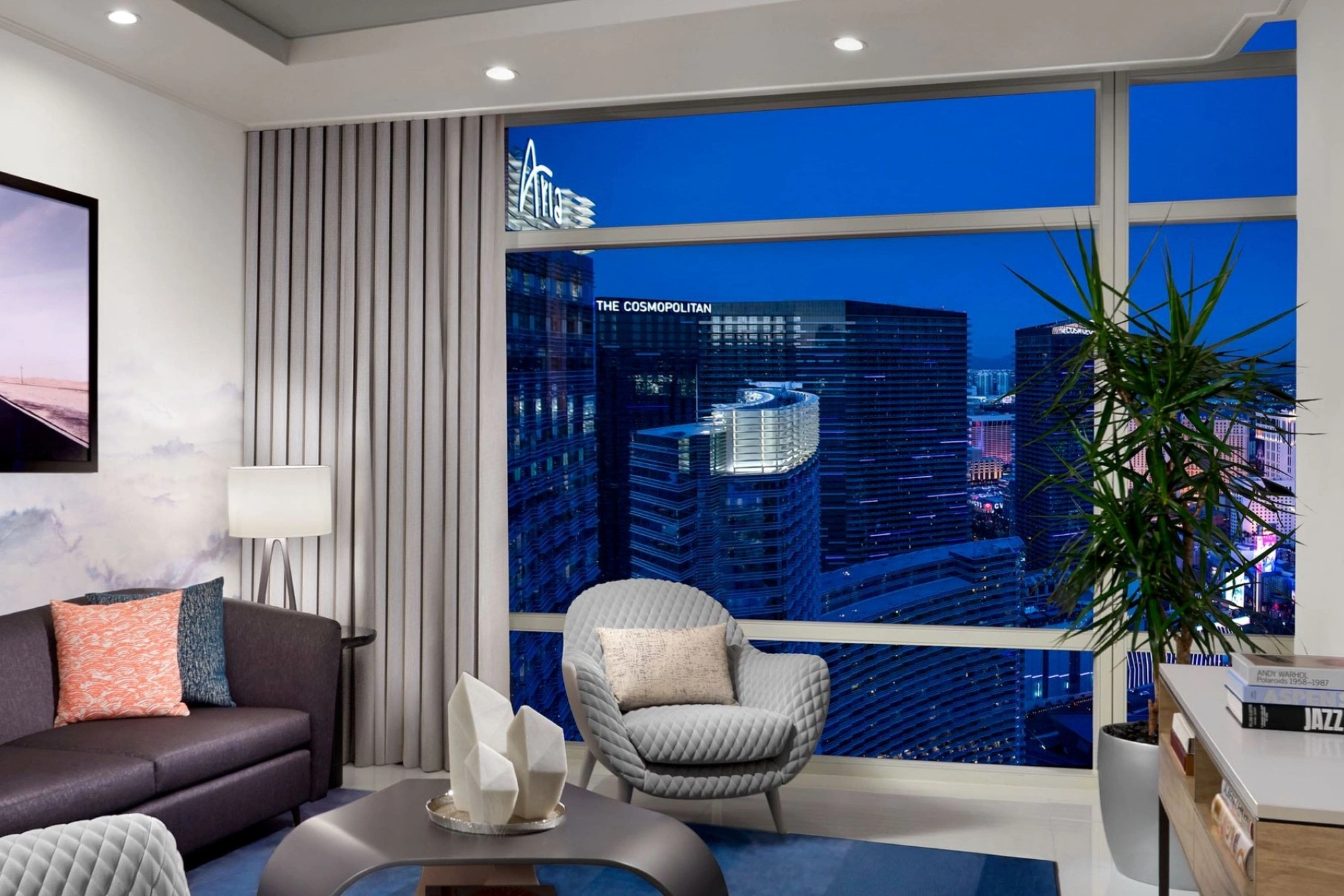 Sky Suites One Bedroom Penthouse – Strip View