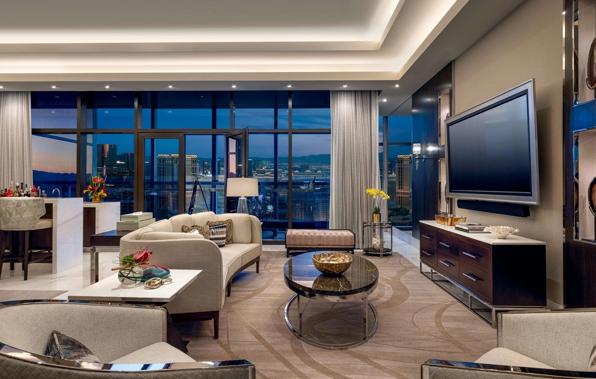 Deluxe Room, Strip View