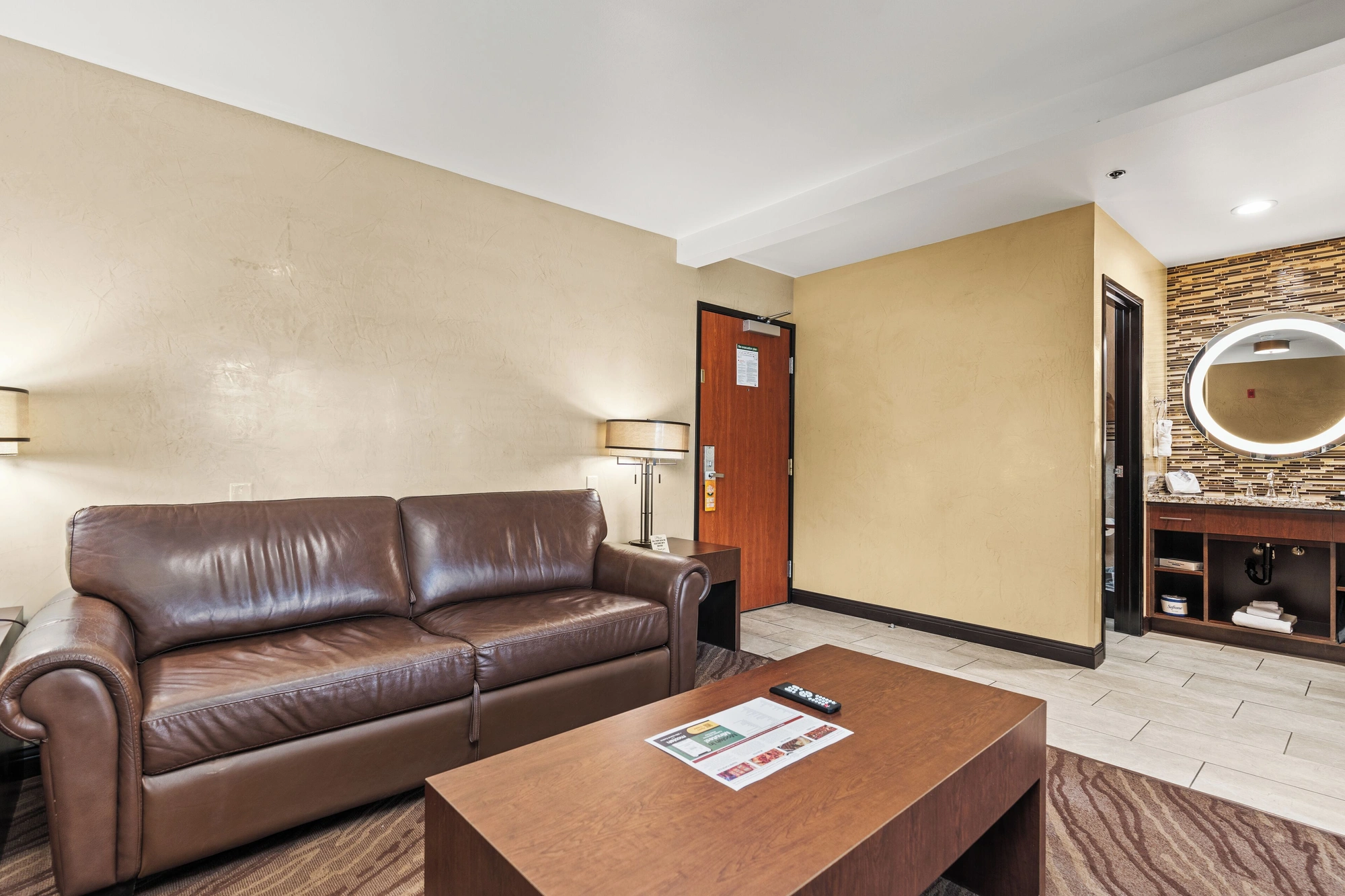 Double Queen Suite