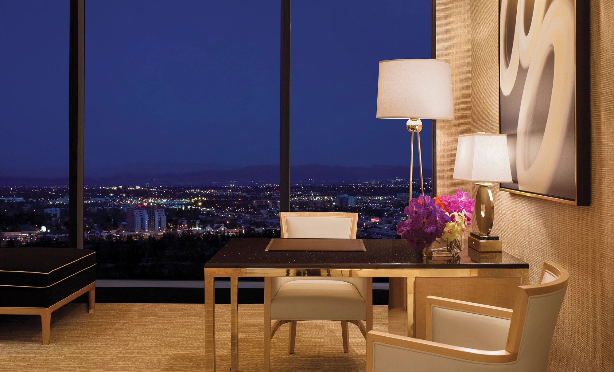 Encore Panoramic View King