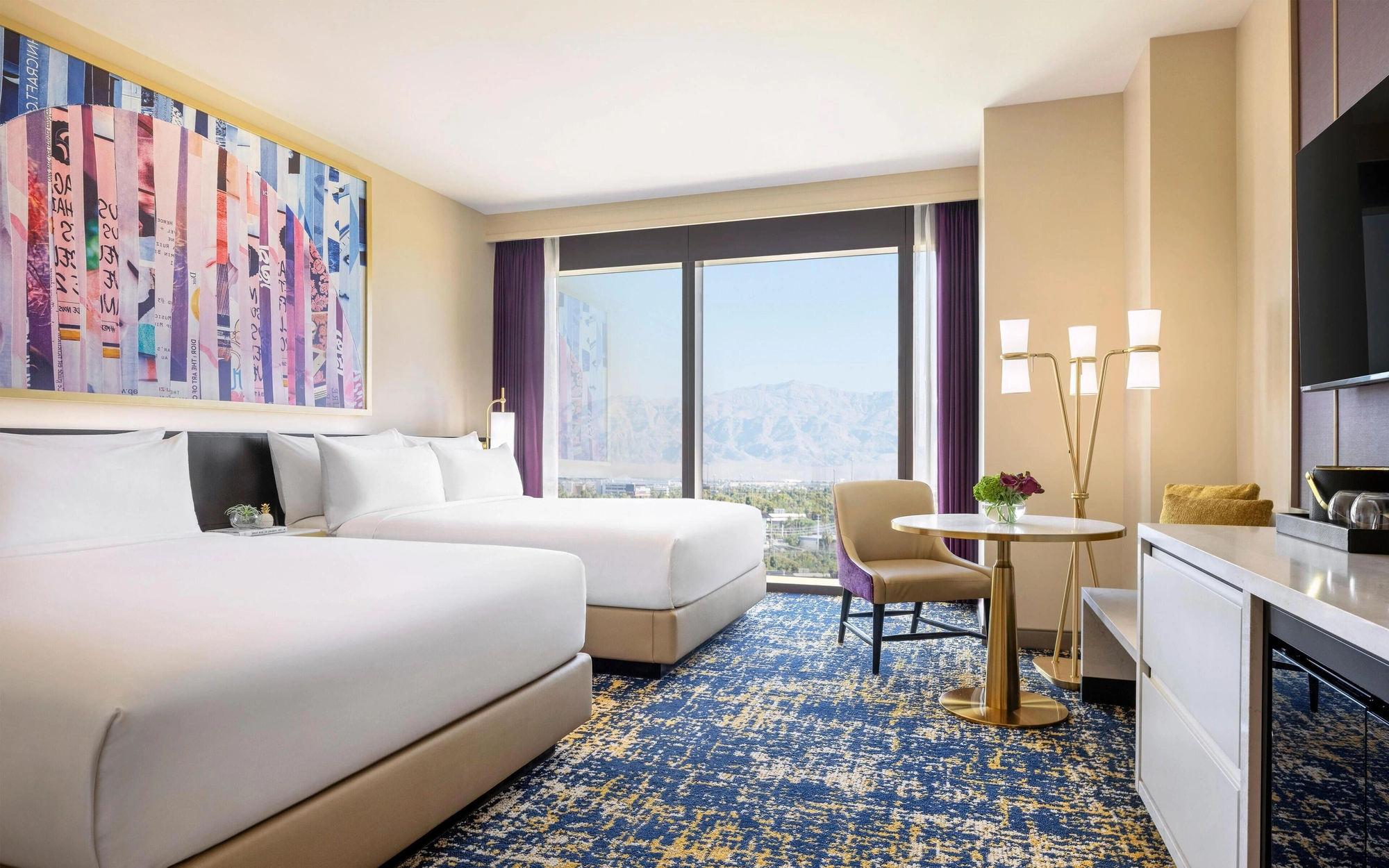 Deluxe Room, Partial Strip View