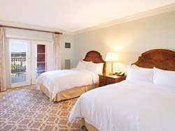 2 Double Beds
