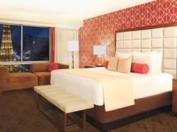 Jubilee Room One King Strip View Non-Smoking