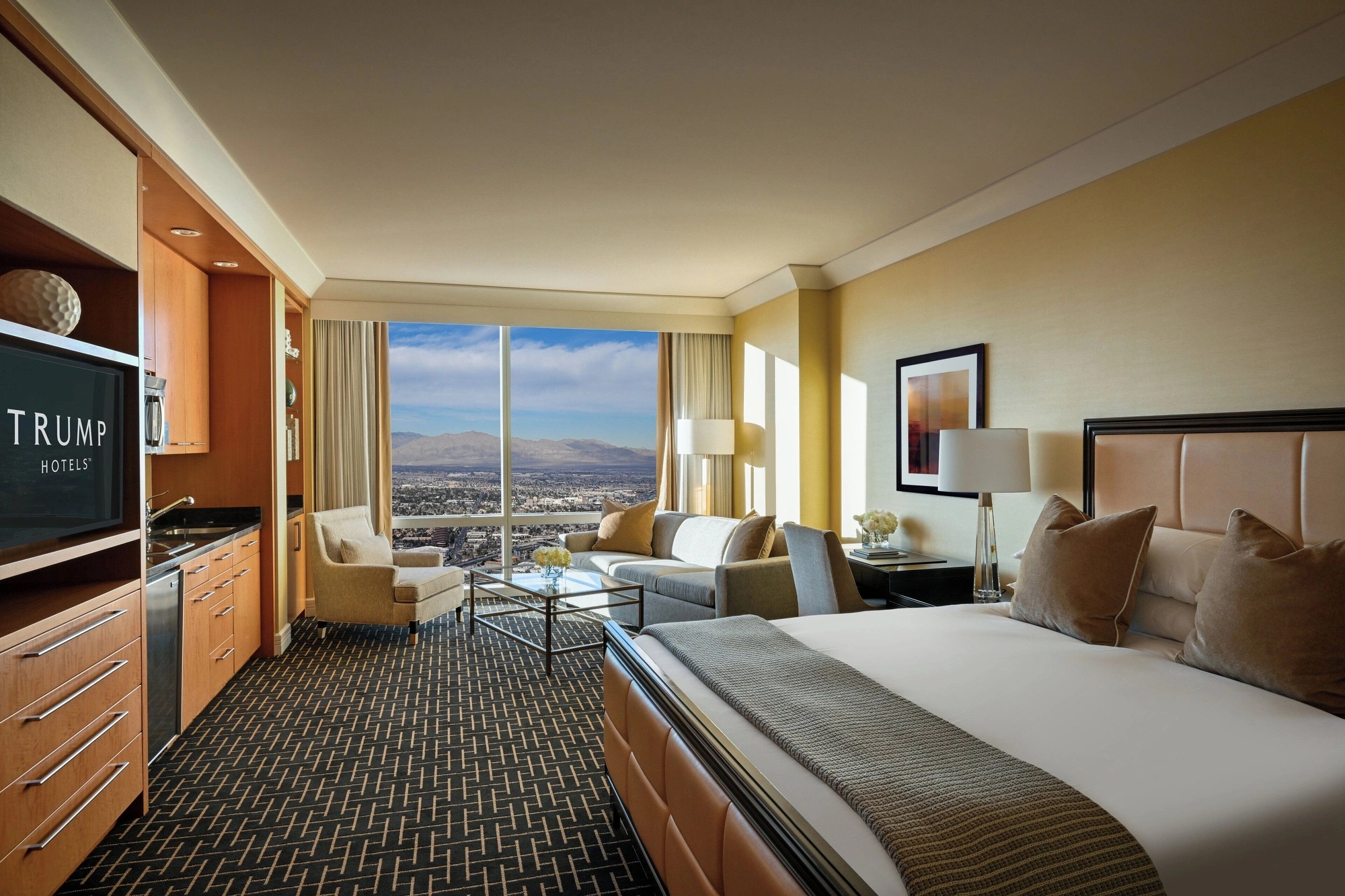 Superior Room, One King Bed