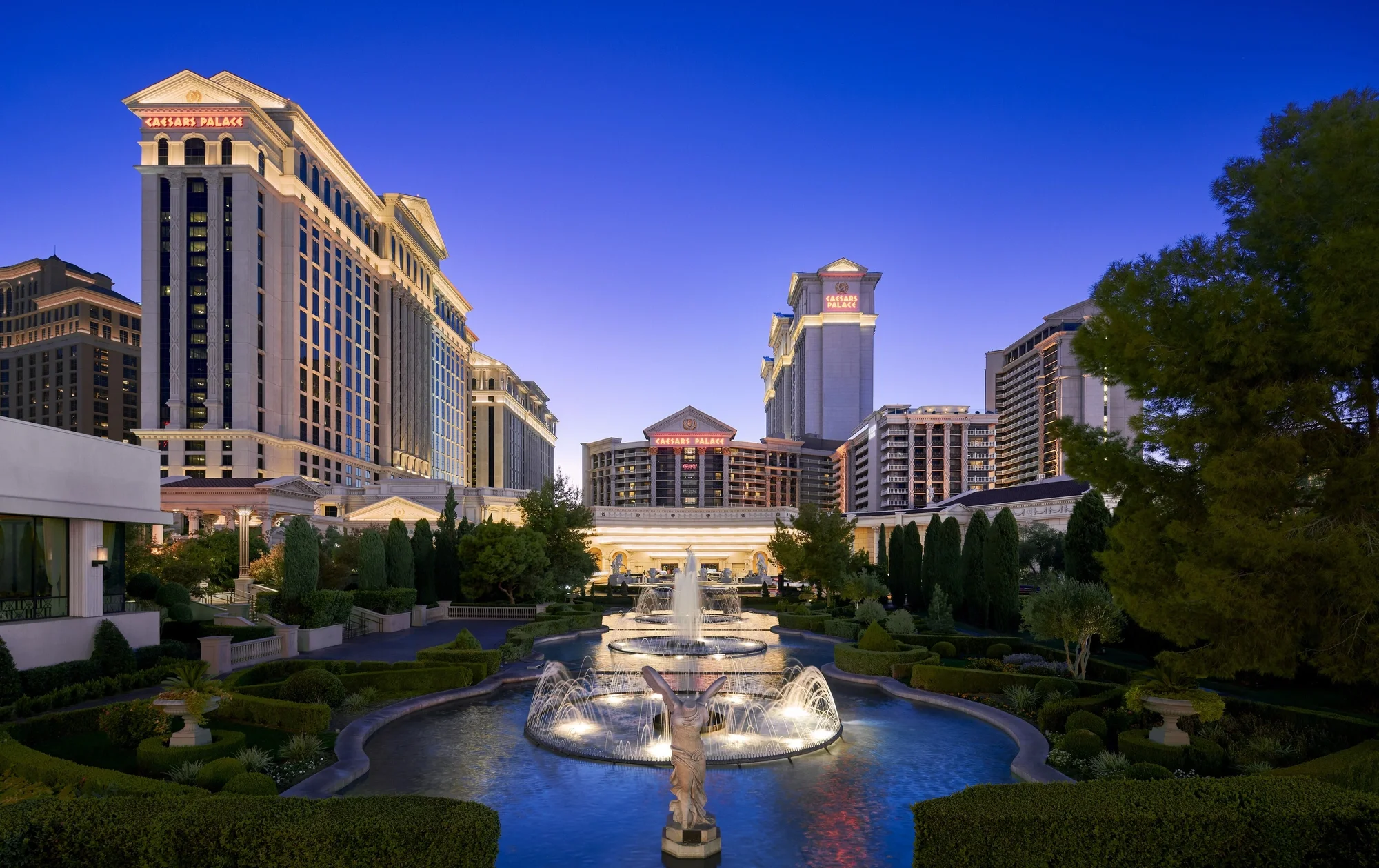 Mötley Crüe, Cyndi Lauper and Frankie Moreno add 2027 Las Vegas residencies, all on sale from October 23