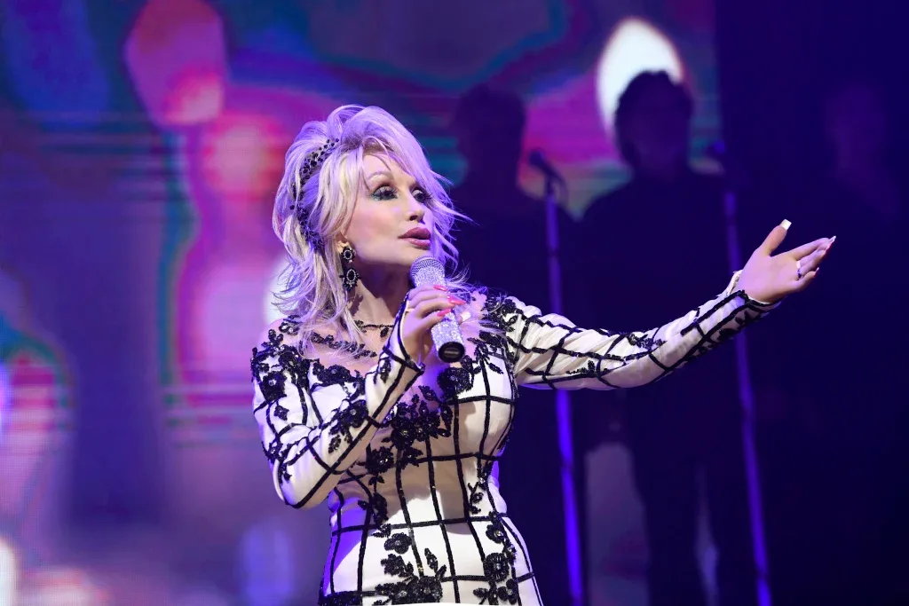 Dolly Parton finally plays Vegas — six nights at Caesars Palace, September 17–26