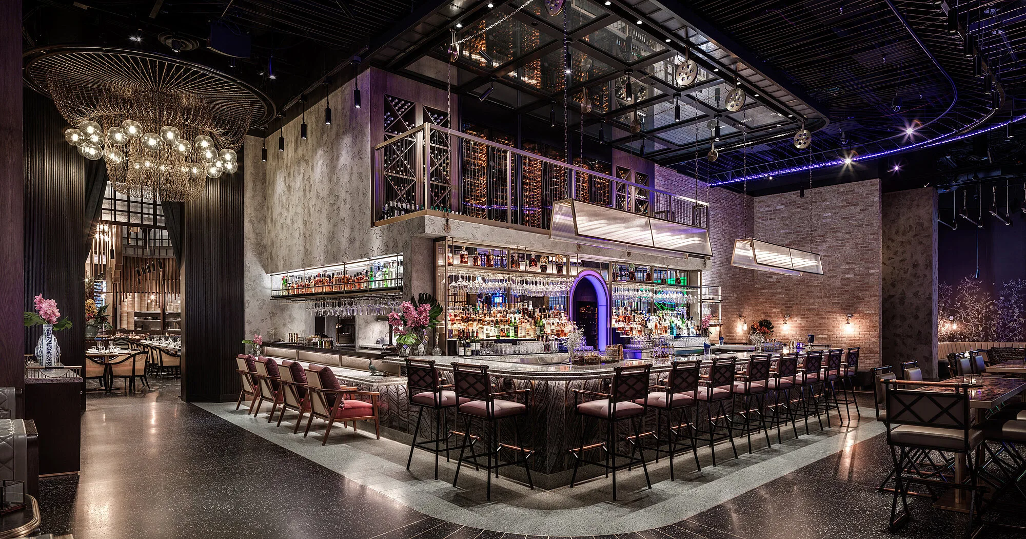 Mott 32