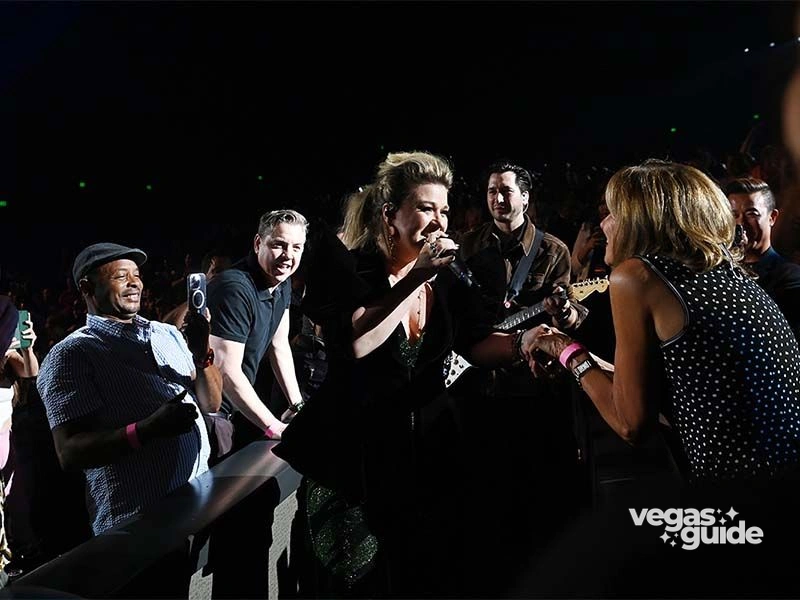 Kelly Clarkson: Studio Sessions