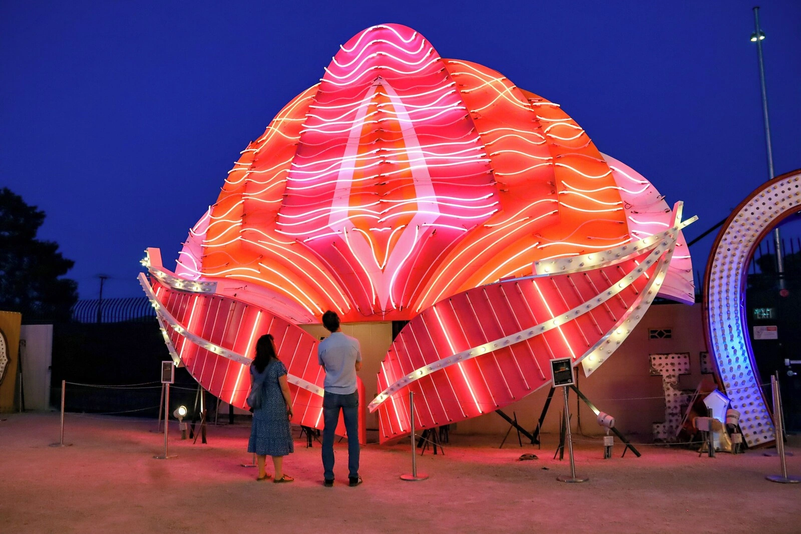 Big Bus Neon Museum Night Tour