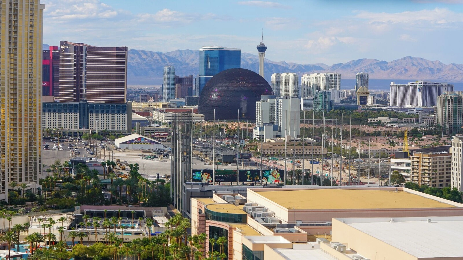 Hoover Dam & Las Vegas Strip Flight by Helicopter