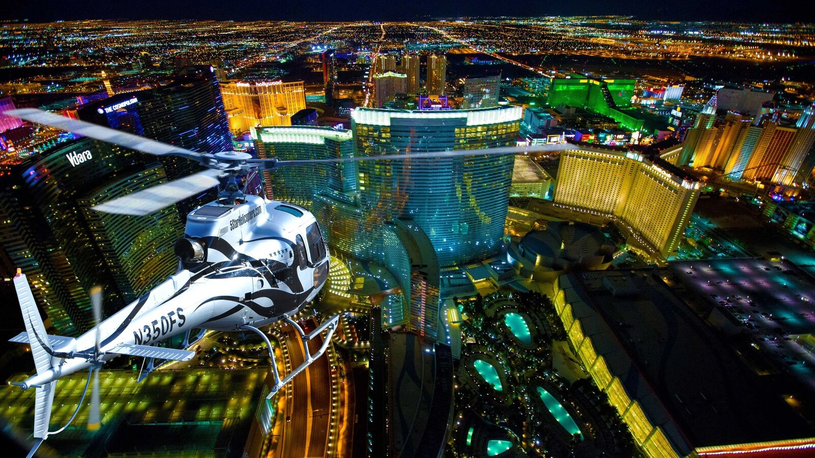 Las Vegas Strip Night Helicopter Flight with Dining