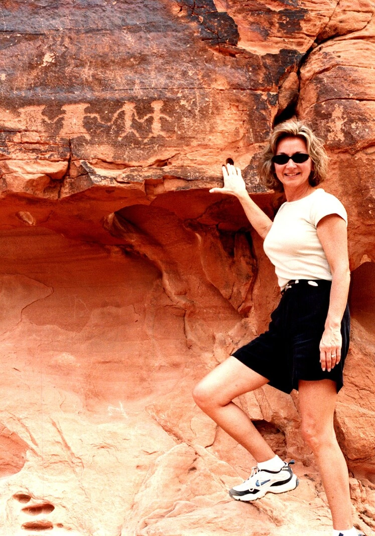 Valley of Fire and Lost City Museum Tour