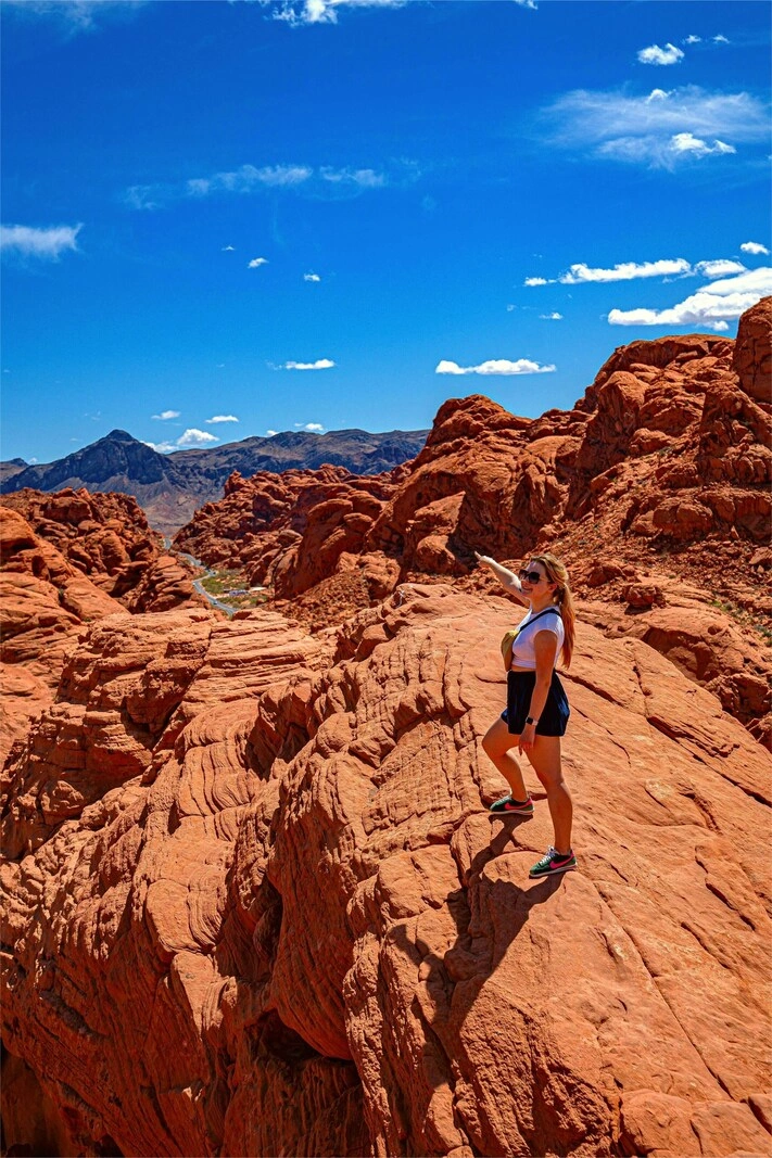 Valley of Fire Small Group Tour by Gray Line Tours